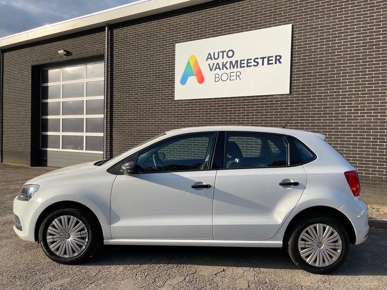Volkswagen Polo - 1.0 MPI 44KW 3D BMT EASYLINE - AutoWereld.nl