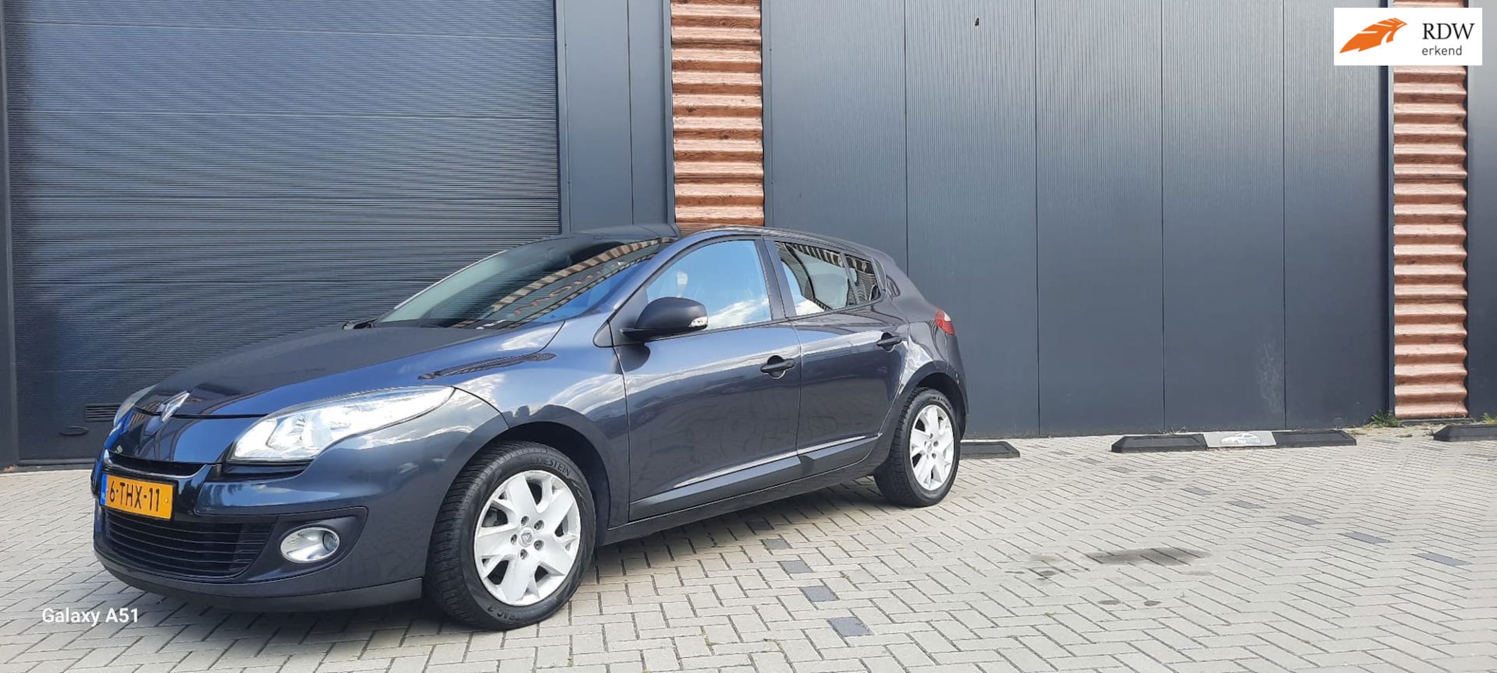 Renault Mégane - 1.6 Authentique airco boekjes stoelverwarming - AutoWereld.nl