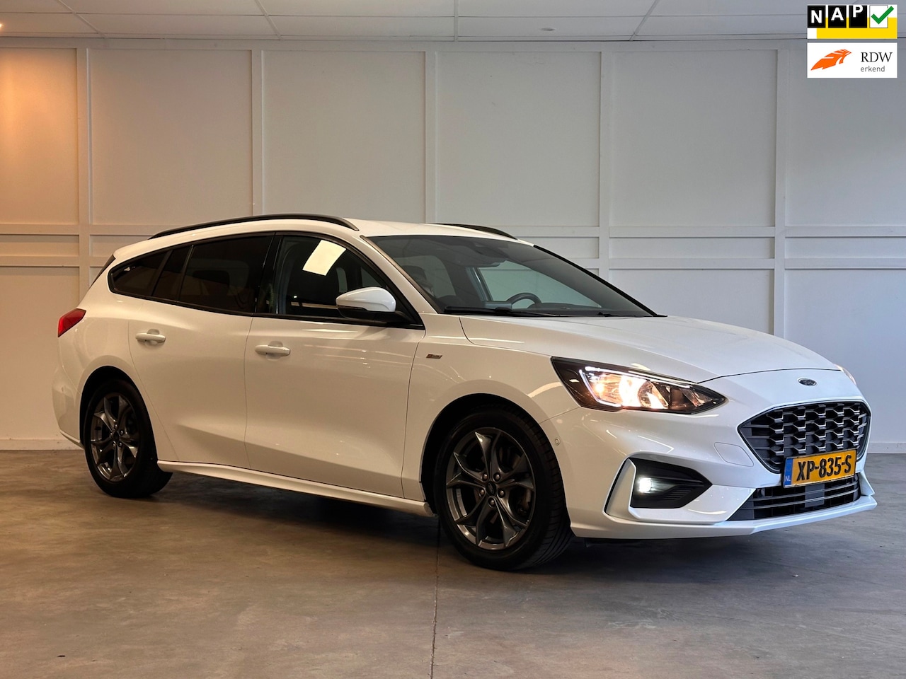 Ford Focus Wagon - 1.0 EcoBoost ST Line Business / Led / Camera / 2019 - AutoWereld.nl