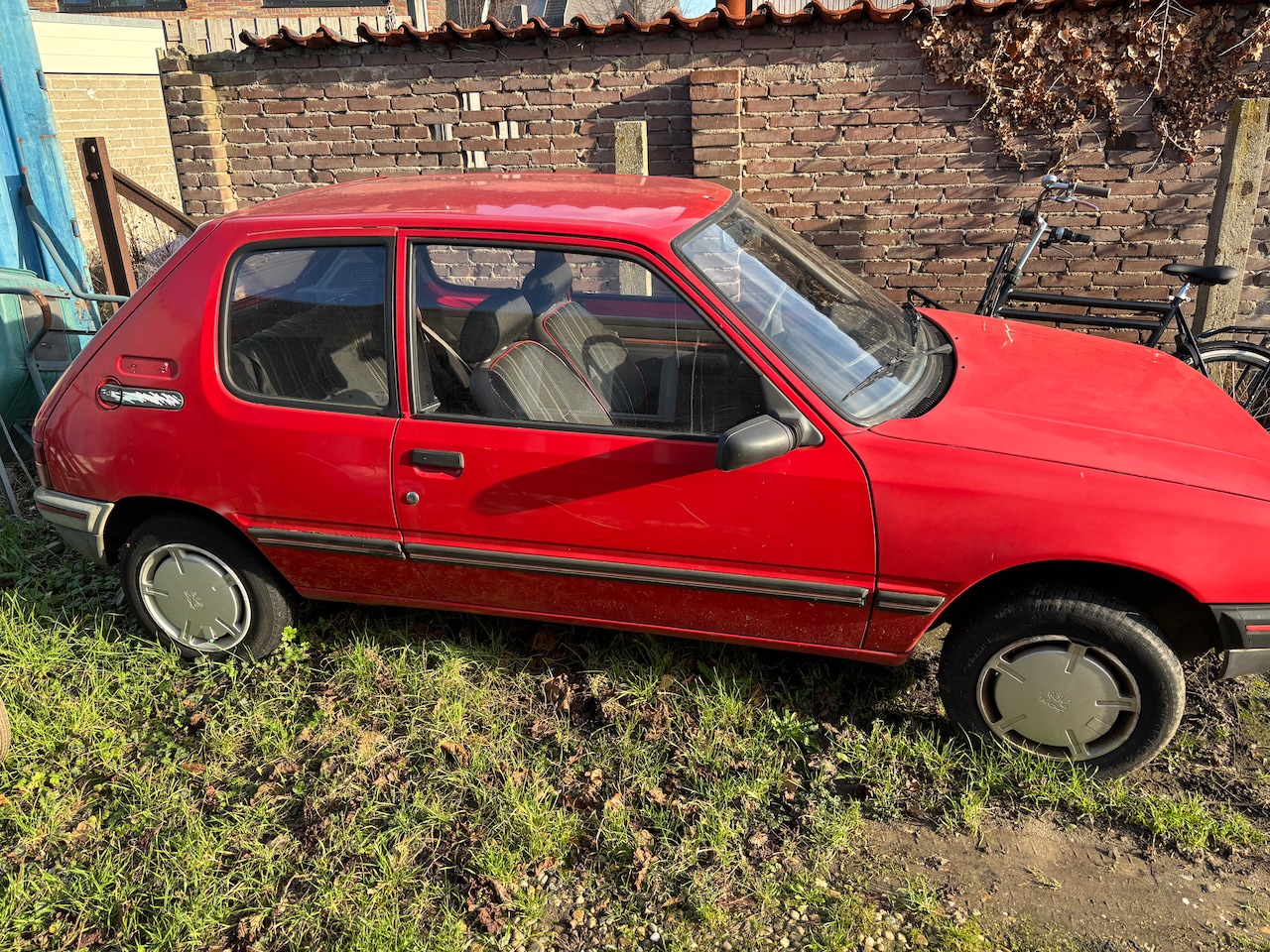 Peugeot 205 - 1.1i XE Accent - AutoWereld.nl
