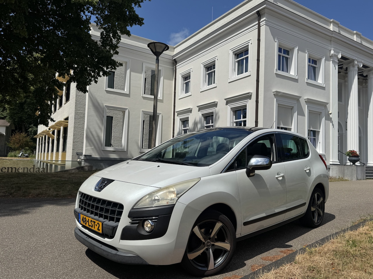 Peugeot 3008 - 1.6 VTi ST PANORAMADAK - AutoWereld.nl
