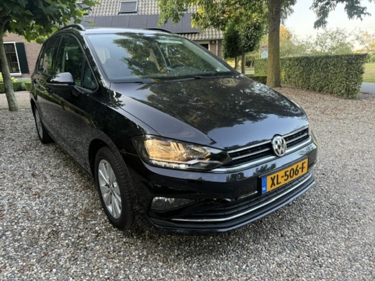 Volkswagen Golf Sportsvan - 1.0 TSI Highline Ed. - AutoWereld.nl