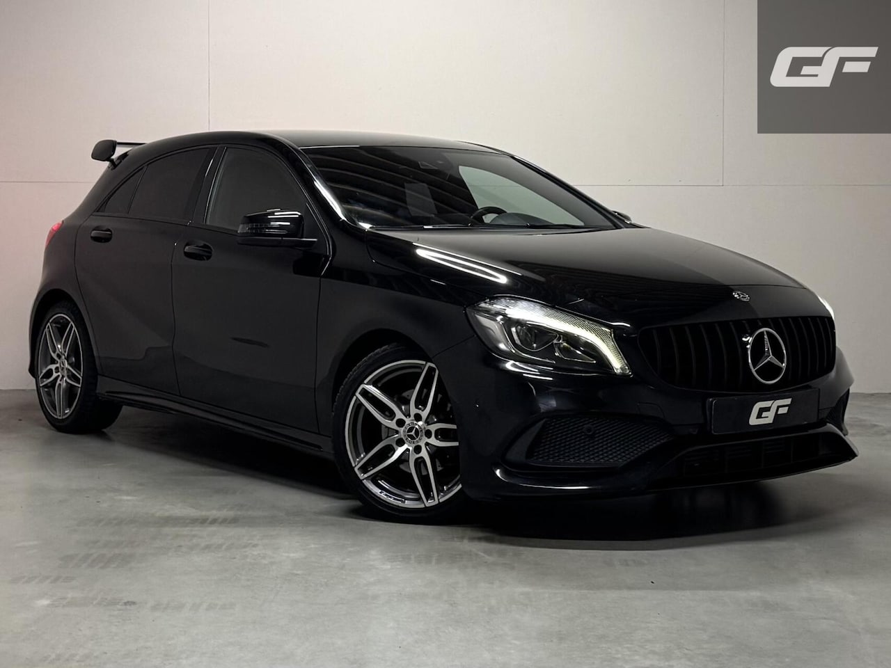Mercedes-Benz A-klasse - 200 AMG Carplay Navi Cruise Stoelver. Clima - AutoWereld.nl