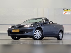 Renault Mégane coupé cabriolet - 1.6i 16V Tech Line Lerenbekleding Nieuwe APK