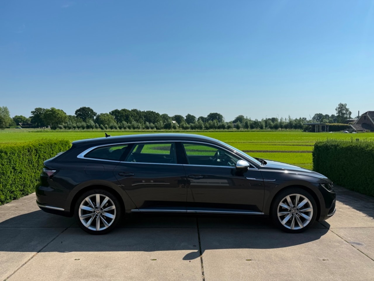 Volkswagen Arteon - Shooting Break 1.4 TSI eHybrid | R-Line | Business+ | Soh 93% | Trekhaak - AutoWereld.nl