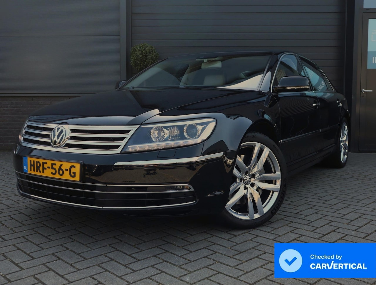 Volkswagen Phaeton - 4.2 V8 4p. Lang Highline | Uniek | Chauffeur Pakket | Glazen Dak | Bomvol - AutoWereld.nl