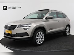 Skoda Karoq - 1.5 TSI ACT Ambition Business (PANORAMADAK, STOELVERWARMING, NAVIGATIE, PARKEERSENSOREN)