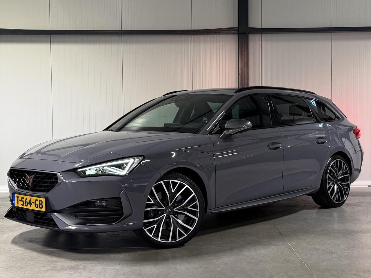 CUPRA Leon Sportstourer - 1.4 e-Hybrid VZ Copper Trekhaak NAP - AutoWereld.nl