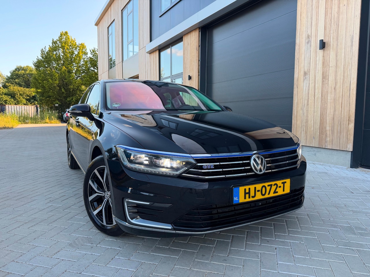 Volkswagen Passat - 1.4 TSI GTE Highline (bj 2015) Sedan|Bi-Xenon|360Cam|Trekhaak! - AutoWereld.nl
