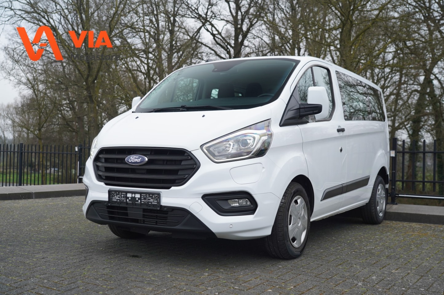 Ford Transit Custom - 1.0 PHEV | 9p | EcoBoost - AutoWereld.nl