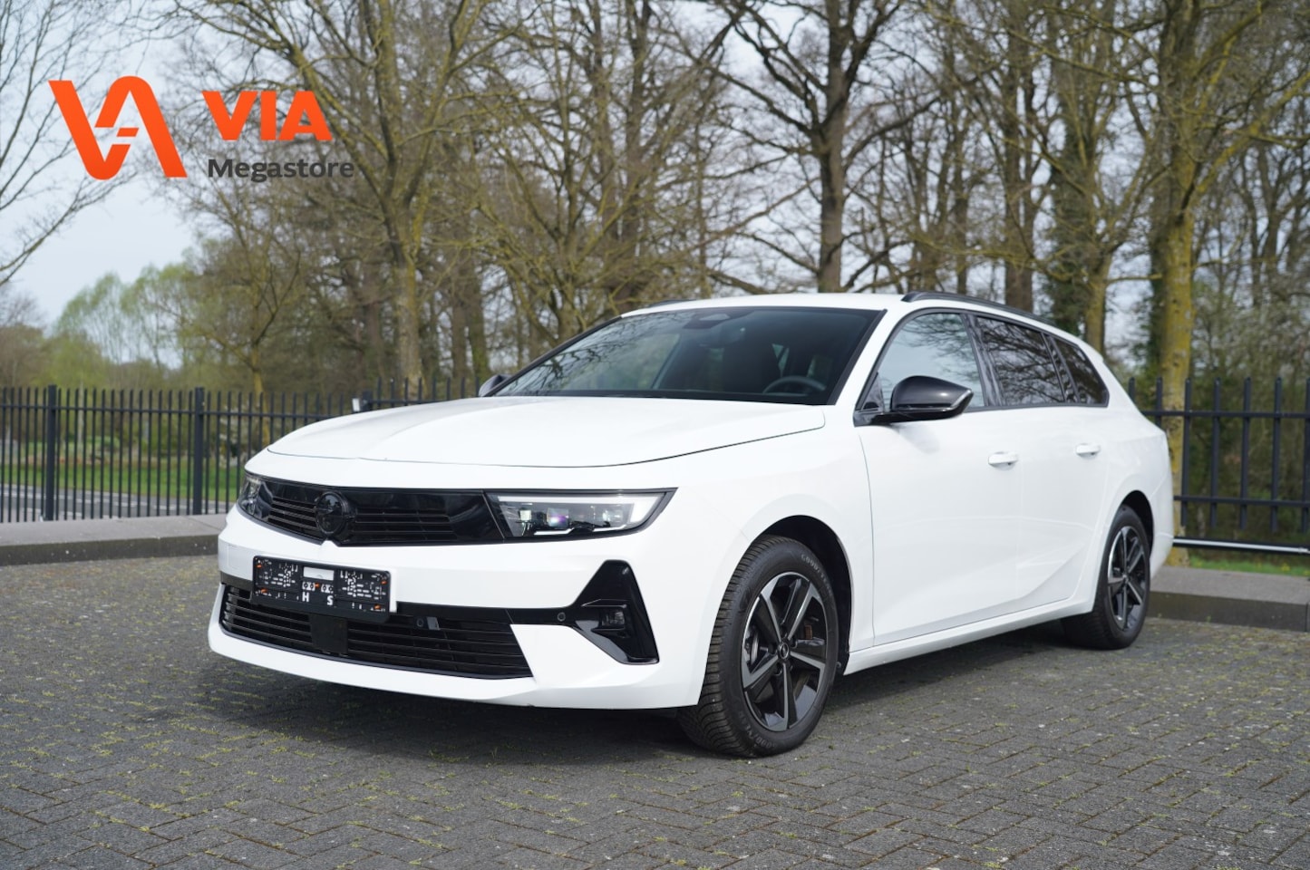 Opel Astra Sports Tourer - GS | 360 camera | LED | Stoel + Stuur verw. | Climate | AGR | Zga nieuw!! - AutoWereld.nl
