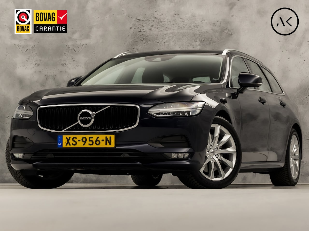 Volvo V90 - 2.0 T4 Momentum Sport 190Pk Automaat (APPLE CARPLAY, GROOT NAVI, LEDER, STOELVERWARMING AC - AutoWereld.nl