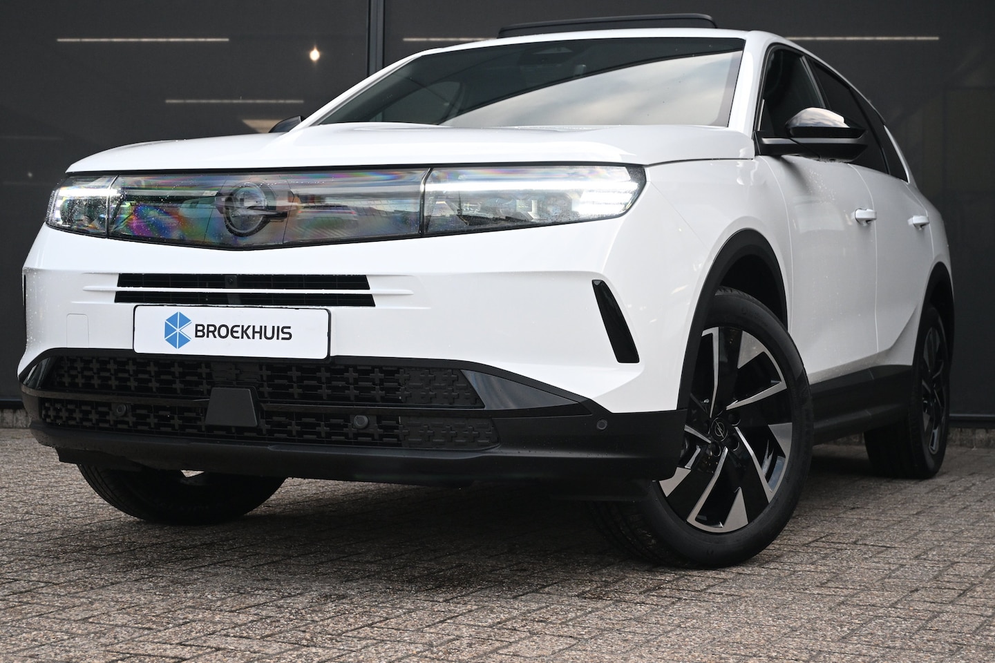 Opel Grandland - Business Edition 145pk Hybrid | Schuif-/Kanteldak | Vol-Leder | Massagestoelen | Stoel/Stu - AutoWereld.nl