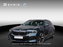 BMW i5 Touring - eDrive40 | M Sportpakket Pro | Glazen panoramadak | Adaptief onderstel professional | Trek
