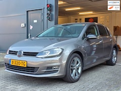 Volkswagen Golf - 1.4 TSI - LOUNGE / XENON / CARPLAY / STANDKACHEL / STOELVERWARMING / PARKEERSENSOREN V+A /