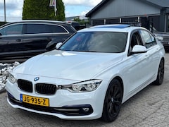 BMW 3-serie - 330e Sport Sedan 2016 Wit Schuifdak Leer NL Auto