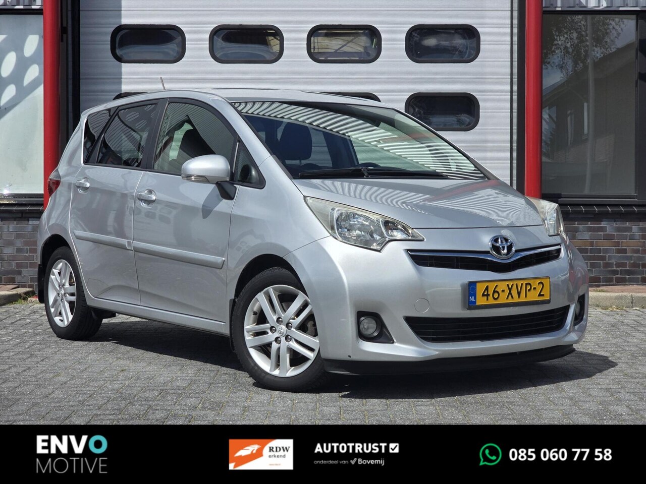 Toyota Verso S - 1.3 VVT-i Dynamic Clima/Cruise/Keyless/Camera - AutoWereld.nl