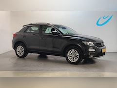 Volkswagen T-Roc - 1.5 TSI 150pk DSG Style Business Navigatie Stoelverwarming Parkeersensoren