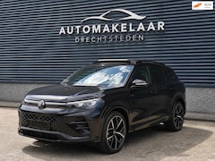 Volkswagen Tiguan - 1.5 eTSI R-Line Business Full/ Pano/Trekhaak/Keyless/Grote scherm/Full