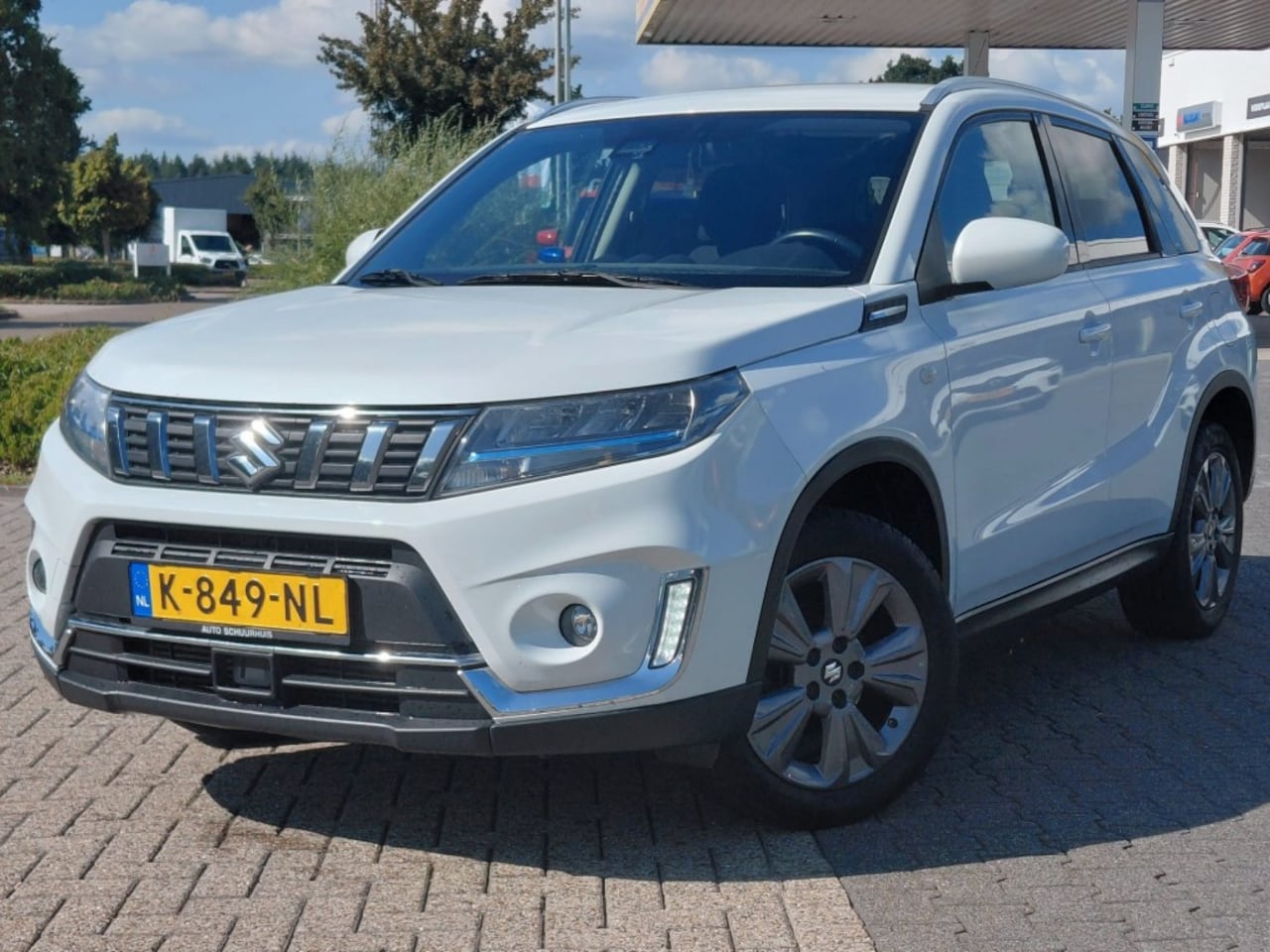 Suzuki Vitara - 1.4 SELECT SMART HYBRID CARPLAY CAMERA ADD.CRUISE NAVI - AutoWereld.nl