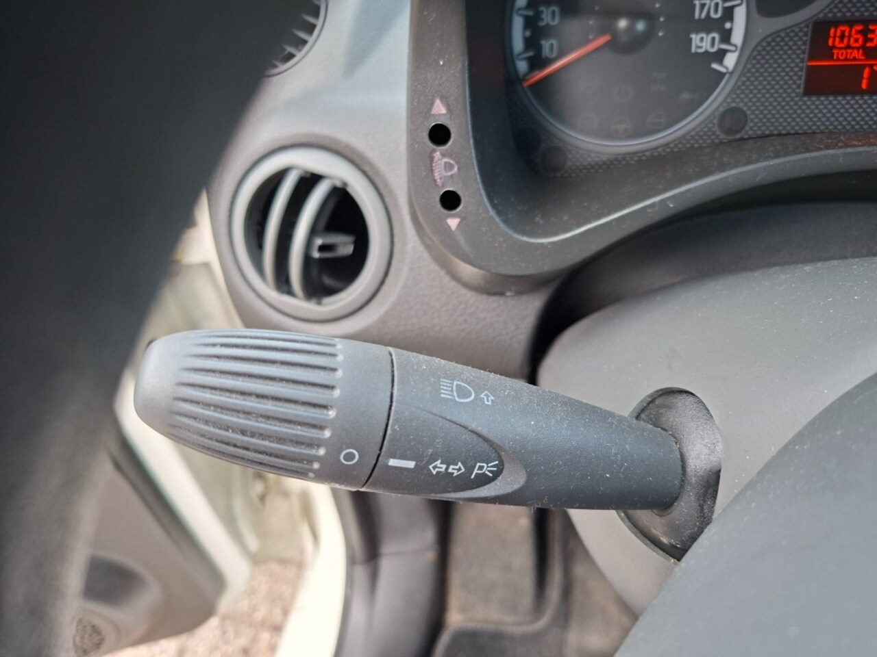 Fiat Panda - 1.2 Classic RADIO-CD/AIRCO/ELEC.RAMEN VOOR/CV/PDC ACHTER