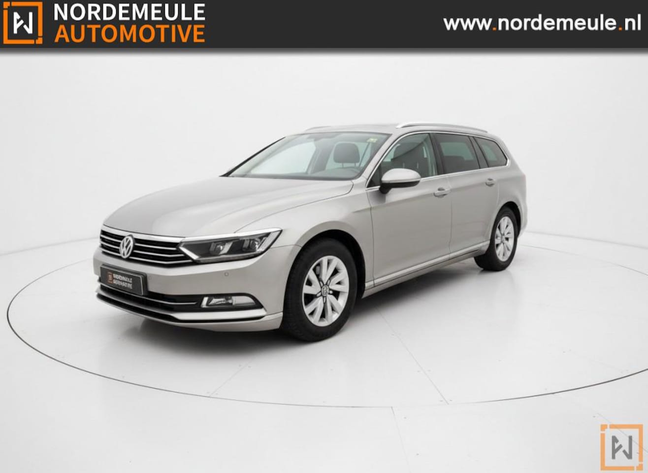Volkswagen Passat - 2.0 TDI R line BUSINESS ED. CRUISE, TREKHAAK, PANO - AutoWereld.nl