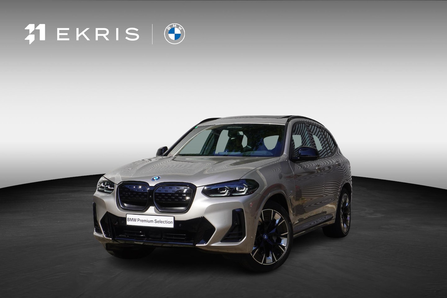 BMW iX3 - | High Executive | 20 inch LM aerodynamisch (Styling 890 M) in Bicolor Jet Black | Comfort - AutoWereld.nl