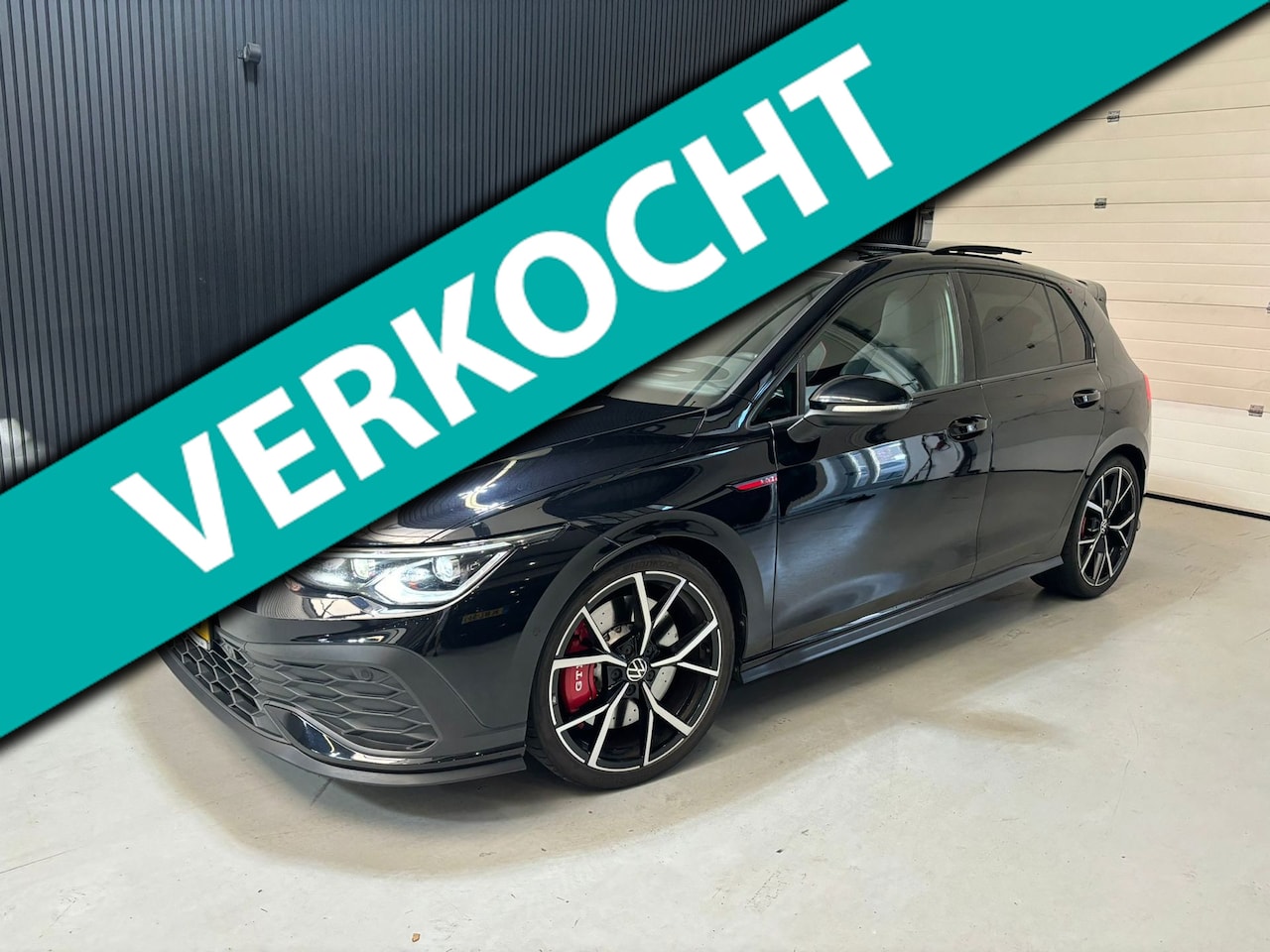 Volkswagen Golf - 2.0 TSI GTI Clubsport Pano Carplay Keyless - AutoWereld.nl