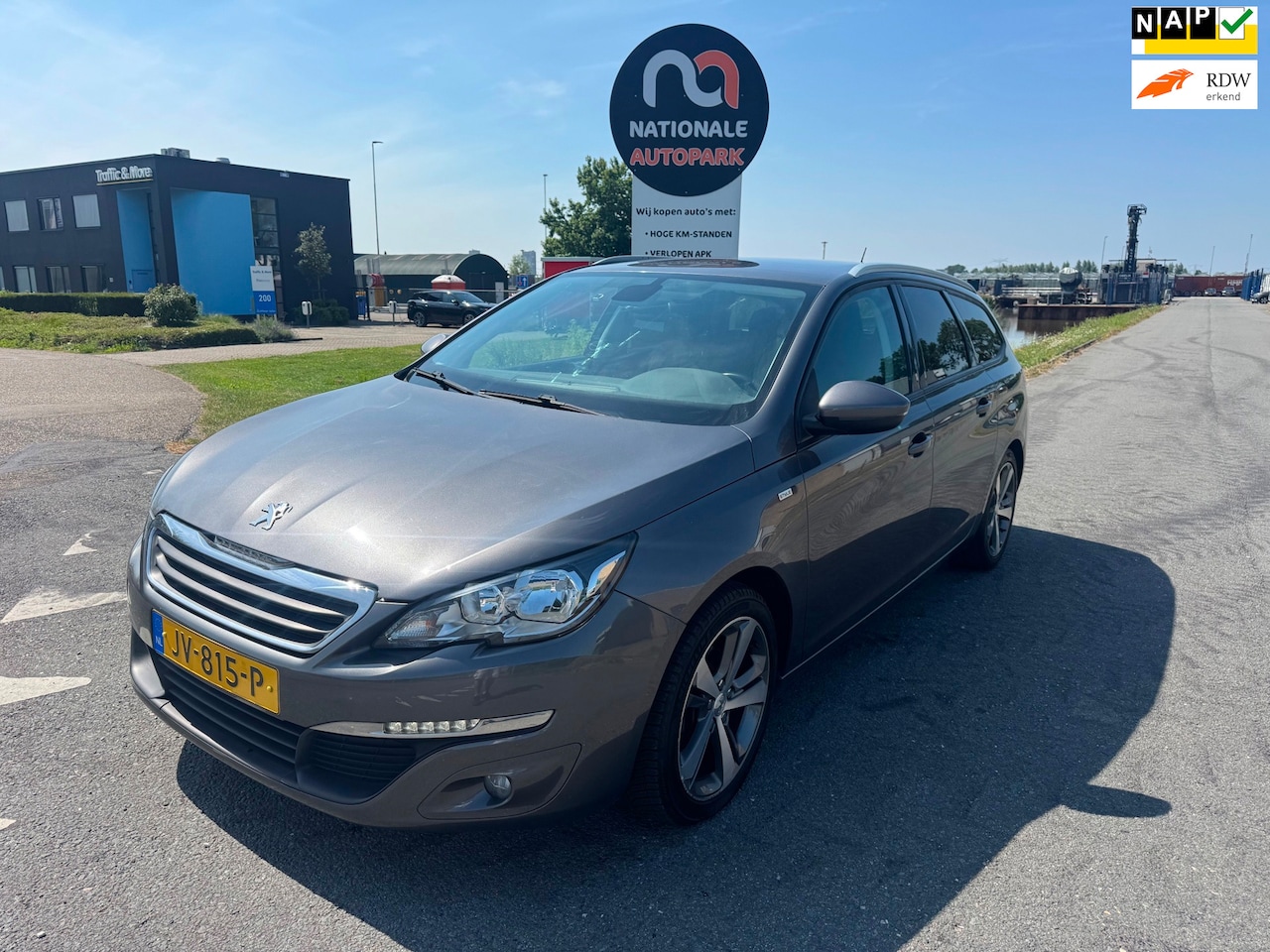 Peugeot 308 SW - | 2016 | 1.2 PureTech Style | APK - AutoWereld.nl