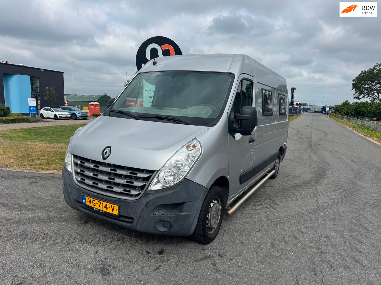 Renault Master - | 2014 | T33 2.3 dCi L2H2 Eco | Automaat | Top Bus | APK - AutoWereld.nl