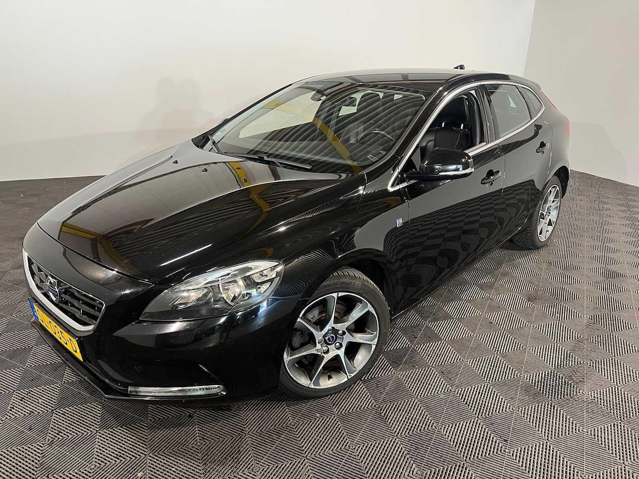 Volvo V40 - 2.0 D2 Ocean Race 2.0 D2 Ocean Race - AutoWereld.nl