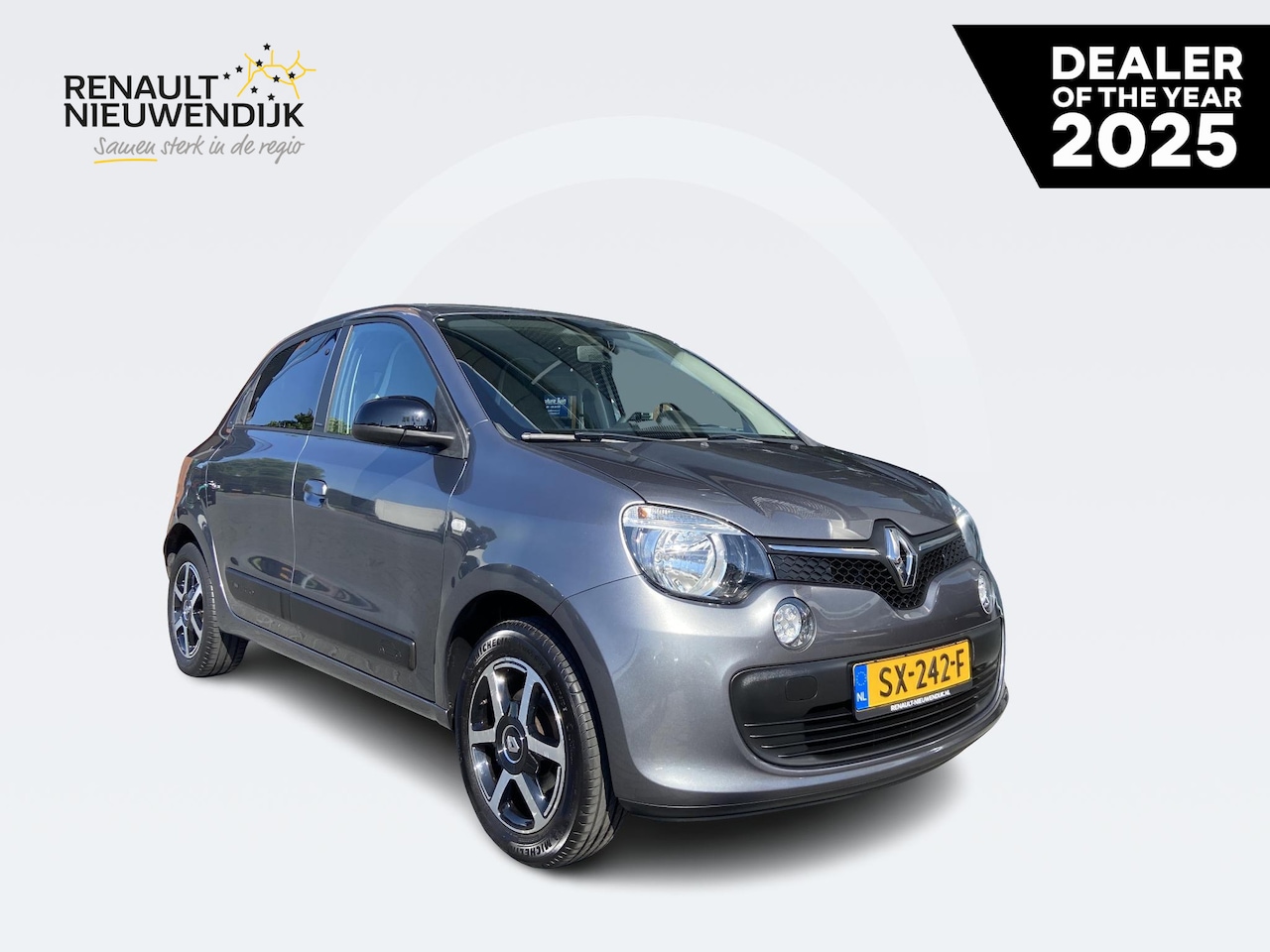 Renault Twingo - 1.0 SCe Limited 32.000 KM | AIRCO | CRUISE | - AutoWereld.nl