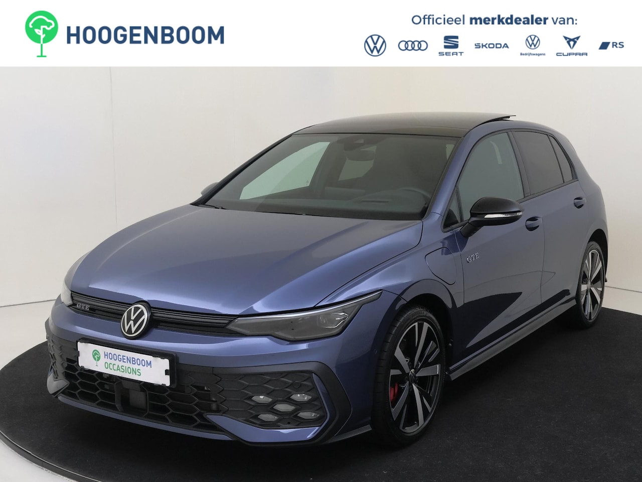 Volkswagen Golf - 1.5 eHybrid GTE | SoH 99% | Panoramadak | Trekhaak | Lederen bekleding ‘Vienna’ | Black st - AutoWereld.nl