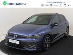 Volkswagen Golf - 1.5 eHybrid GTE | SoH 99% | Panoramadak | Trekhaak | Lederen bekleding ‘Vienna’ | Black st