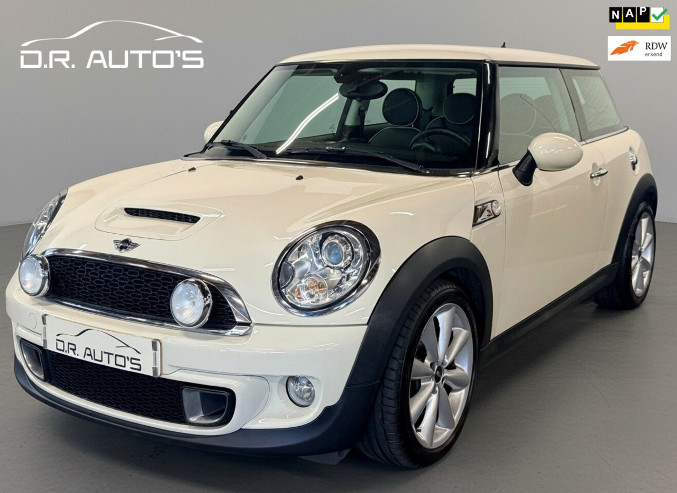 MINI Cooper S - Mini 1.6 Turbo Chili | Leder | Xenon | Schuifdak | Navi | PDC | 185 PK - AutoWereld.nl