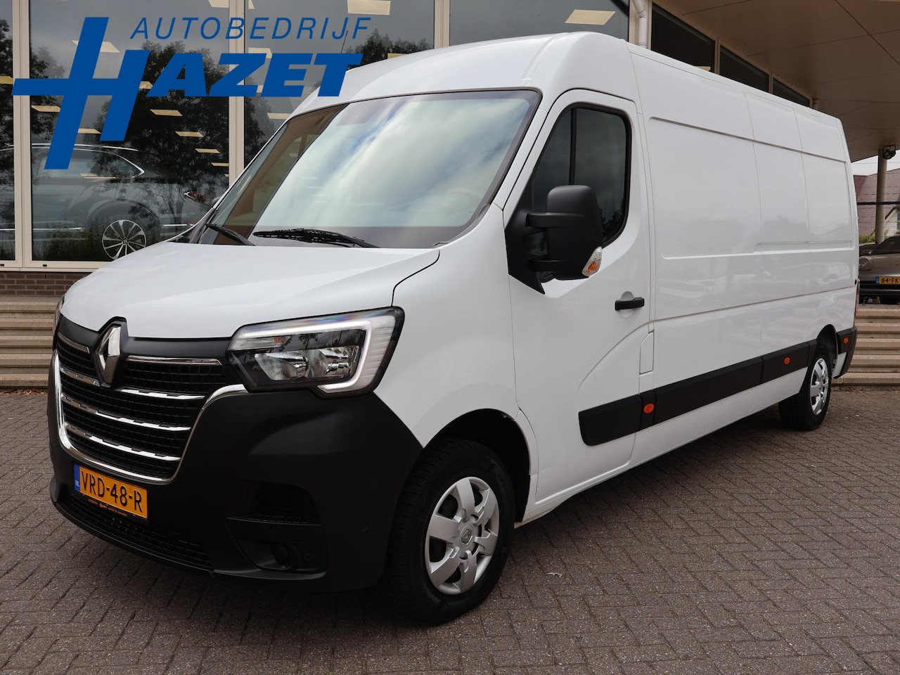 Renault Master - T35 2.3 DCI 135 PK L3H2 WORK EDITION + APPLE CARPLAY | CAMERA | DODEHOEK | CRUISE - AutoWereld.nl