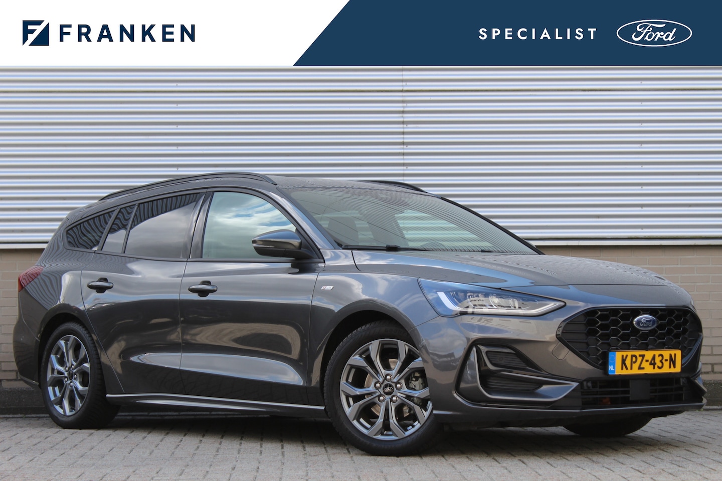 Ford Focus Wagon - 1.0 EcoBoost Hybrid ST Line X | Adaptieve cruise | BLIS | Head-up | Trekhaak | Winterpack - AutoWereld.nl