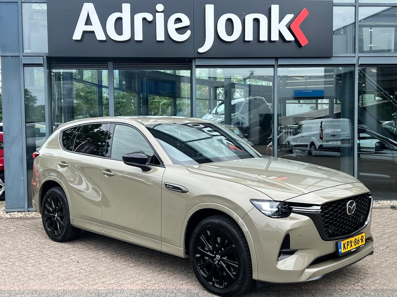 Mazda CX-60 - 2.5 e-SkyActiv PHEV Homura Plus AUTOMAAT | PLUG-IN HYBDRIDE | PANORAMADAK | 2500kg TREKGEW - AutoWereld.nl