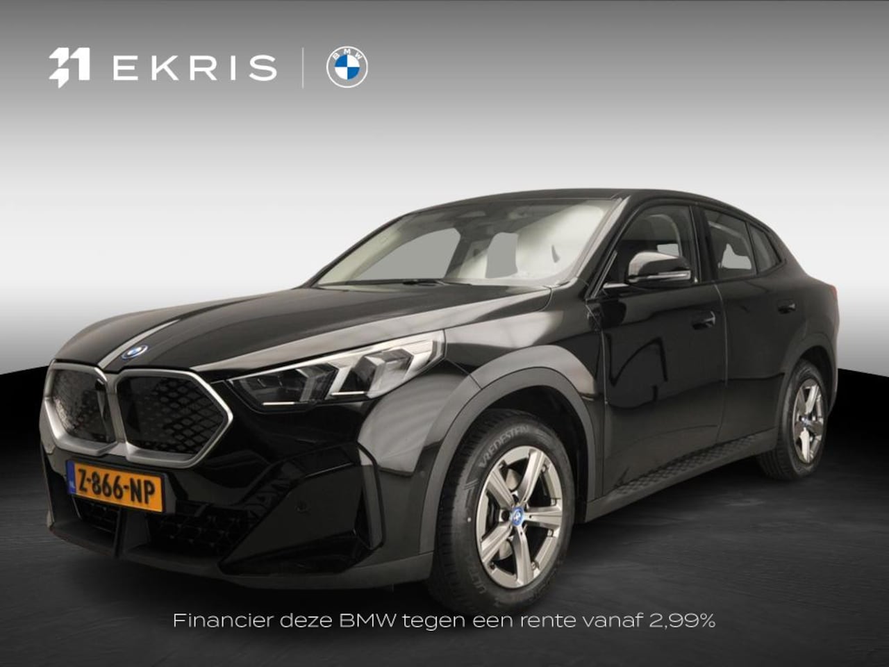 BMW iX2 - eDrive20 | LED | Navigatie | Panoramadak | Sportstoelen | Shadow line | DAB | Alu 17 inch - AutoWereld.nl