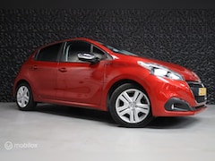Peugeot 208 - 1.2 PureTech Signature | Carplay | Parkeersensor
