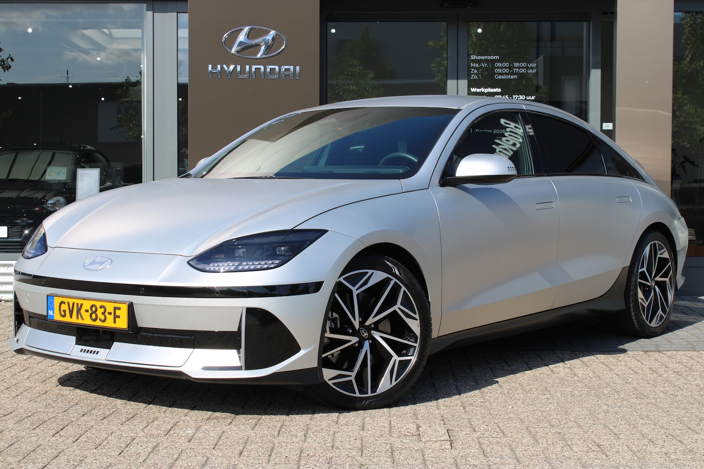 Hyundai IONIQ 6 - Connect 77.4 kWh | Afneembare Trekhaak | Vehicle-to-load | Warmtepomp - AutoWereld.nl