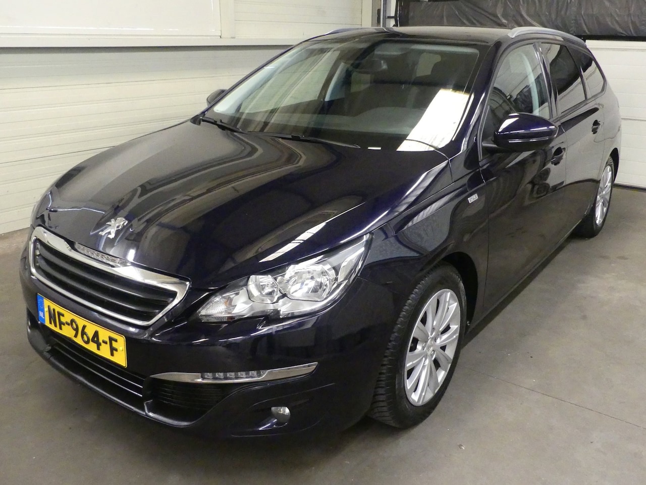 Peugeot 308 SW - 1.2 PureTech Style - Trekhaak - Cruise Control - AutoWereld.nl