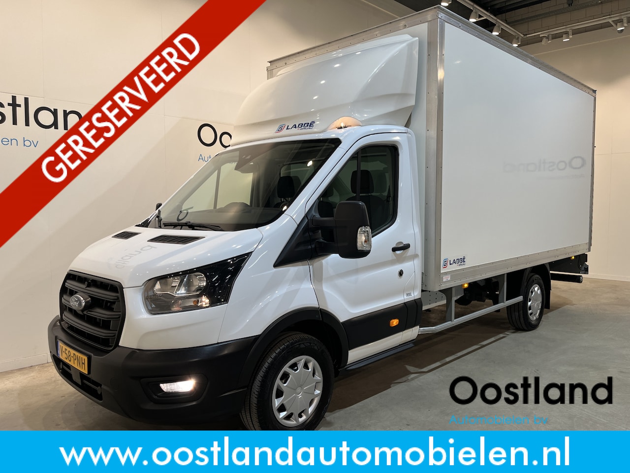 Ford Transit - 2.0 TDCI L4 Trend 130 PK RWD Bakwagen / Sorensen Laadklep / Meubelbak / Euro 6 / Airco / C - AutoWereld.nl