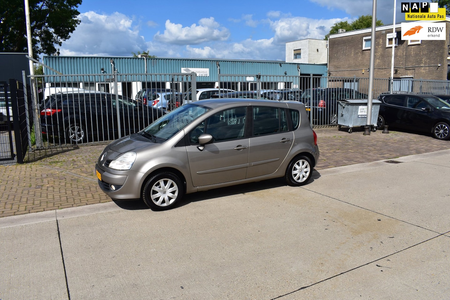 Renault Grand Modus - 1.6-16V Dynamique 1.6-16V Dynamique - AutoWereld.nl