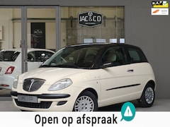 Lancia Y(psilon) - Ypsilon 1.4-16V Argento Airco 2e eigenaar NL-NAP