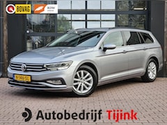 Volkswagen Passat Variant - 1.5 TSI 150PK Comfort Business Automaat | LED | Navi | Trekhaak | ACC | App-connect | Lane