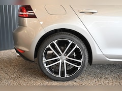 Volkswagen Golf - 1.2 TSI Trendline