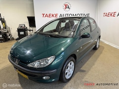 Peugeot 206 - 1.6-16V Roland Garros Aut/Clima/Glasdak/Nap/1EIG