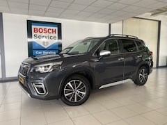 Subaru Forester - 2.0i e-BOXER Luxury Trekhaak / Winterwielen / vol opties