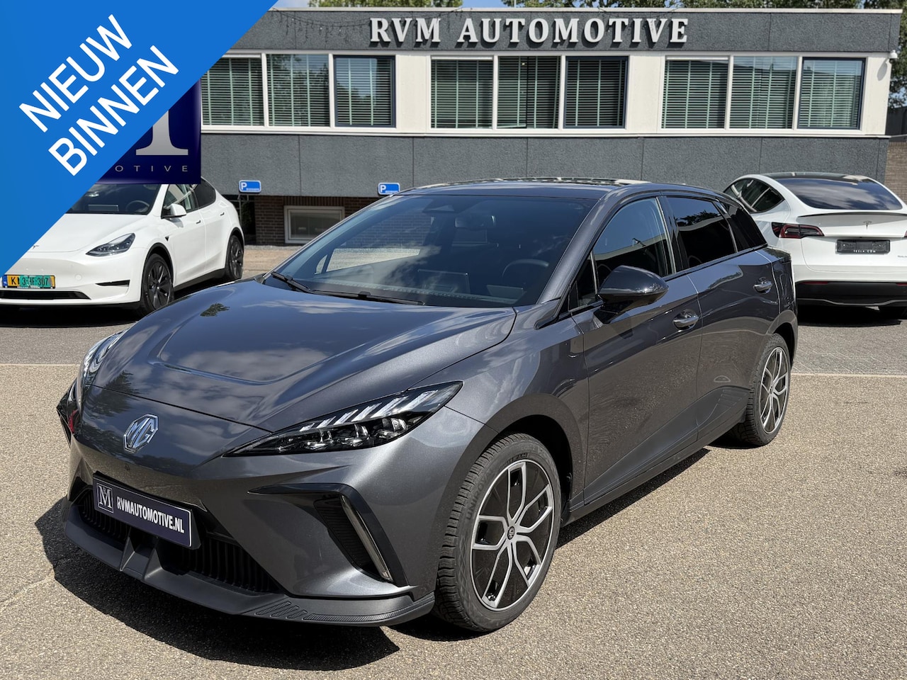 MG MG4 Electric - Luxury 64 kWh | 360 CAMERA| 7 JAAR MG GARANTIE T/M 03-2031| ELEK. STOEL| DODE HOEK SENSOR| - AutoWereld.nl